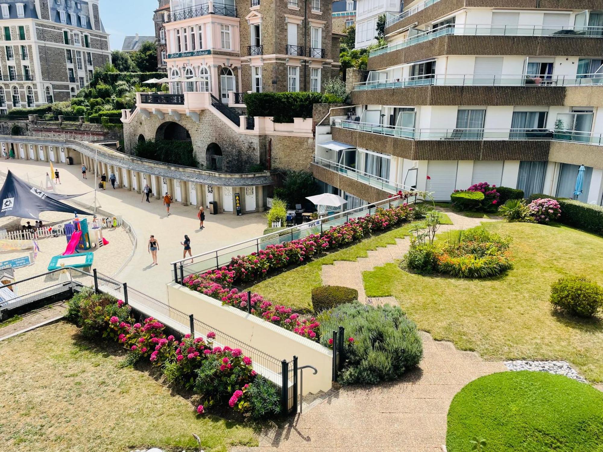 Residence Le Crystal Dinard Plage Екстер'єр фото